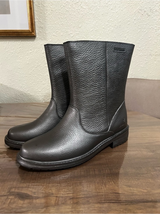 Emu Shoes - Emu Women's Mid-Calf Leather Winter Boots in Charcoal Gray